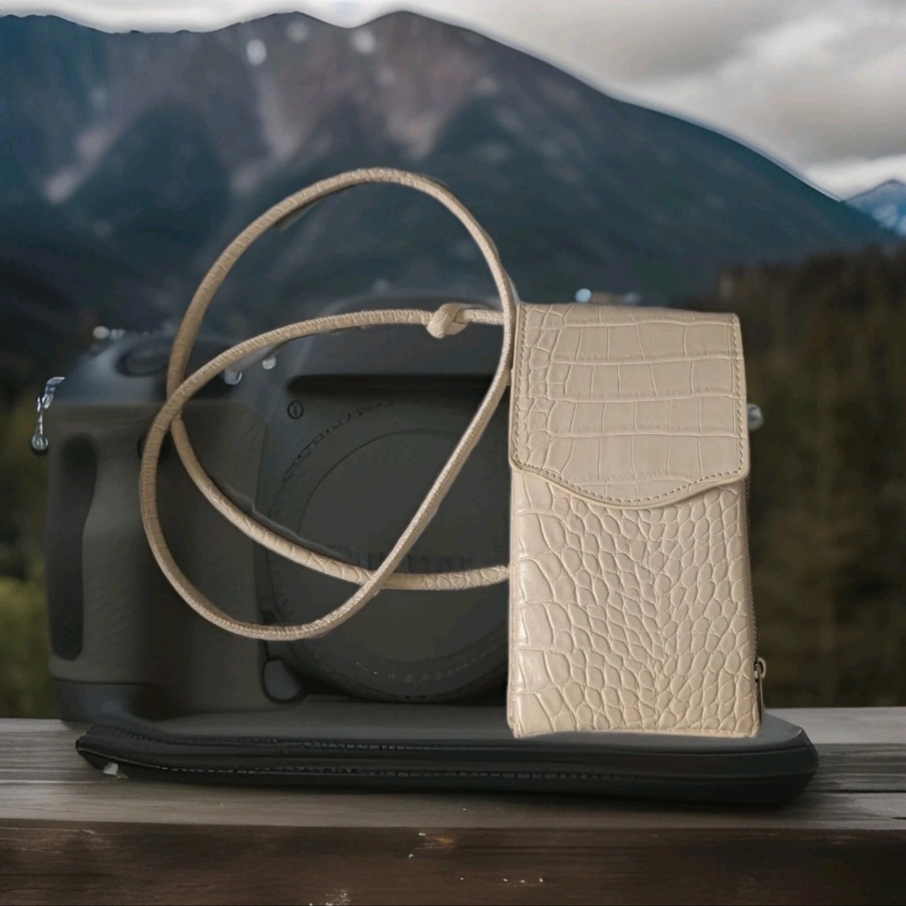 a new‎ day Beige Croc-Embossed Crossbody Bag